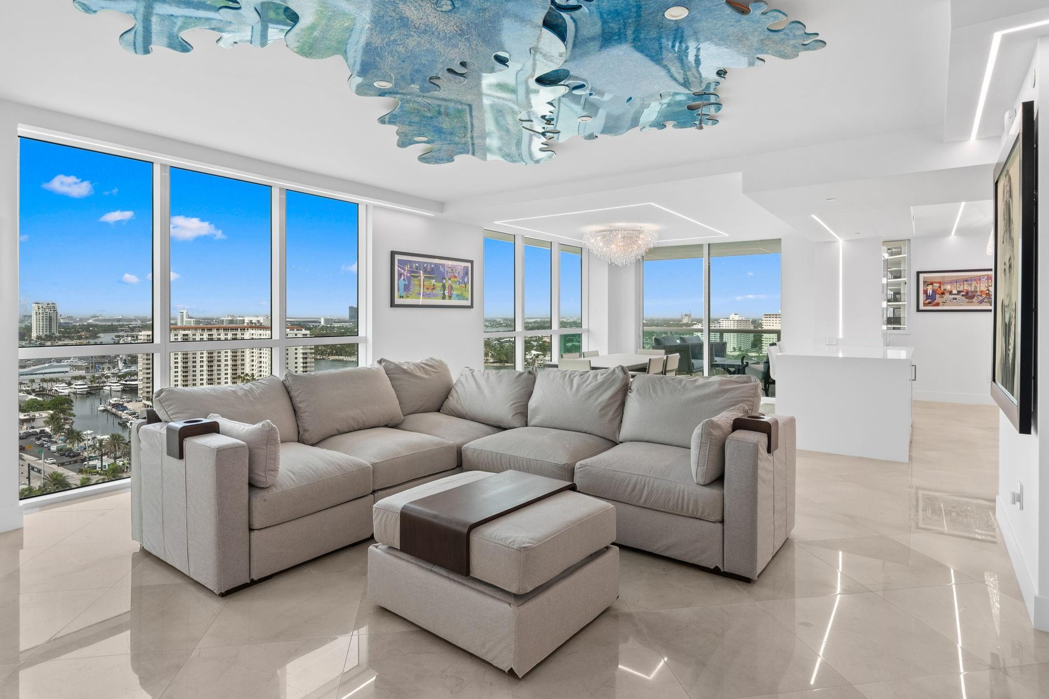 101 S FORT LAUDERDALE BEACH BLVD: Unit 1907
