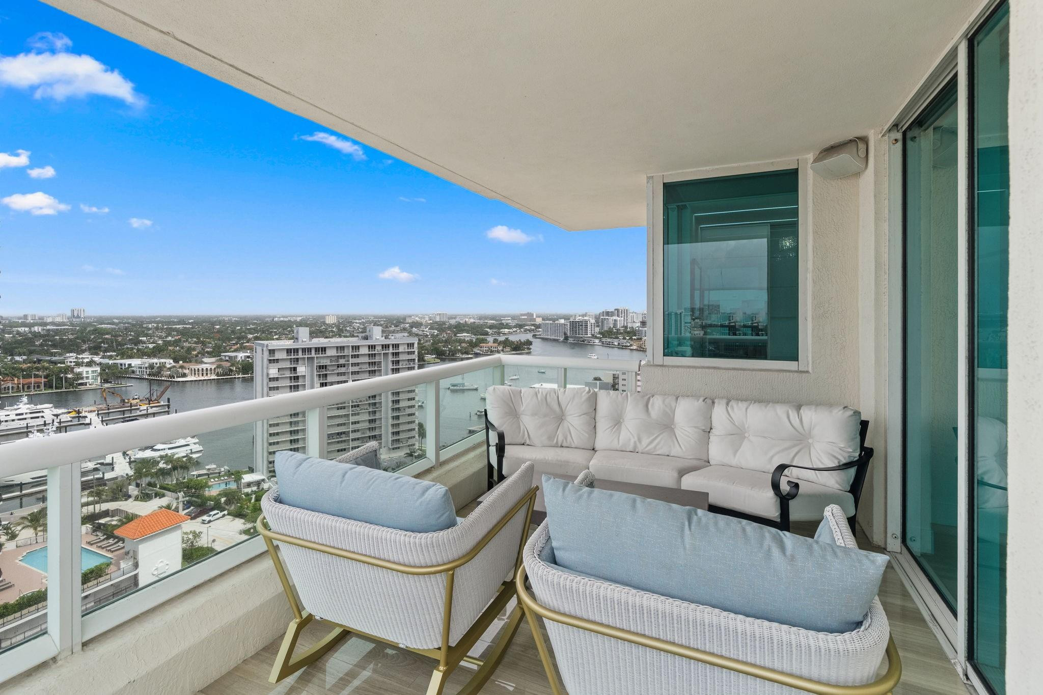 101 S FORT LAUDERDALE BEACH BLVD: Unit 1907