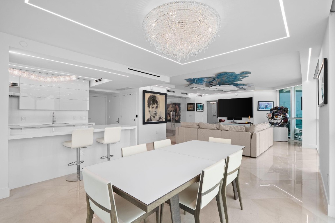 101 S FORT LAUDERDALE BEACH BLVD: Unit 1907