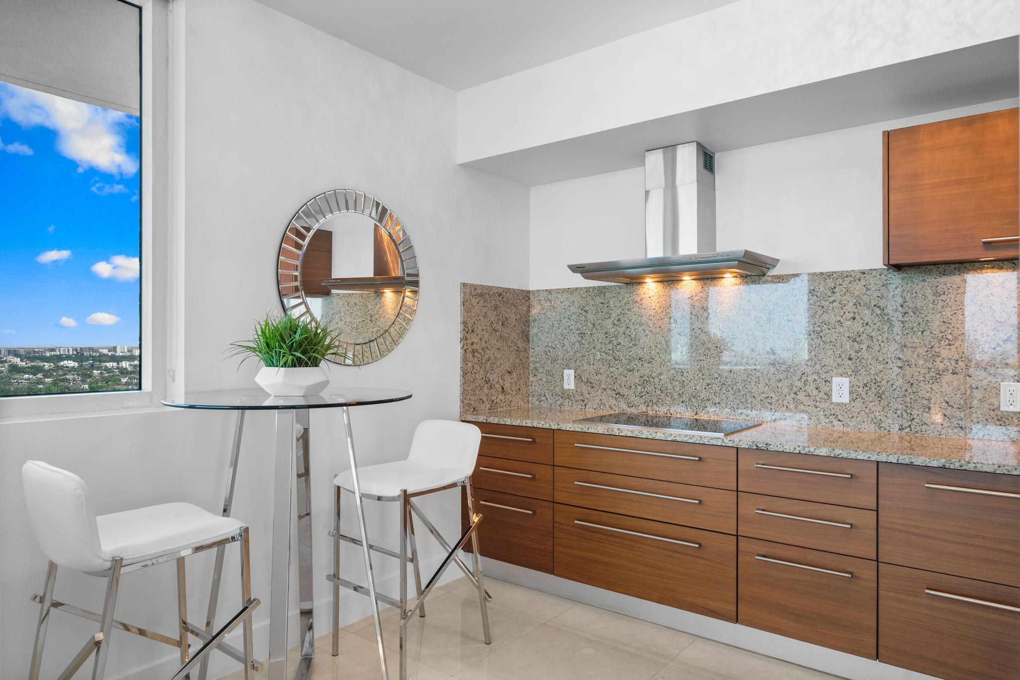 101 S FORT LAUDERDALE BEACH BLVD: Unit 2107