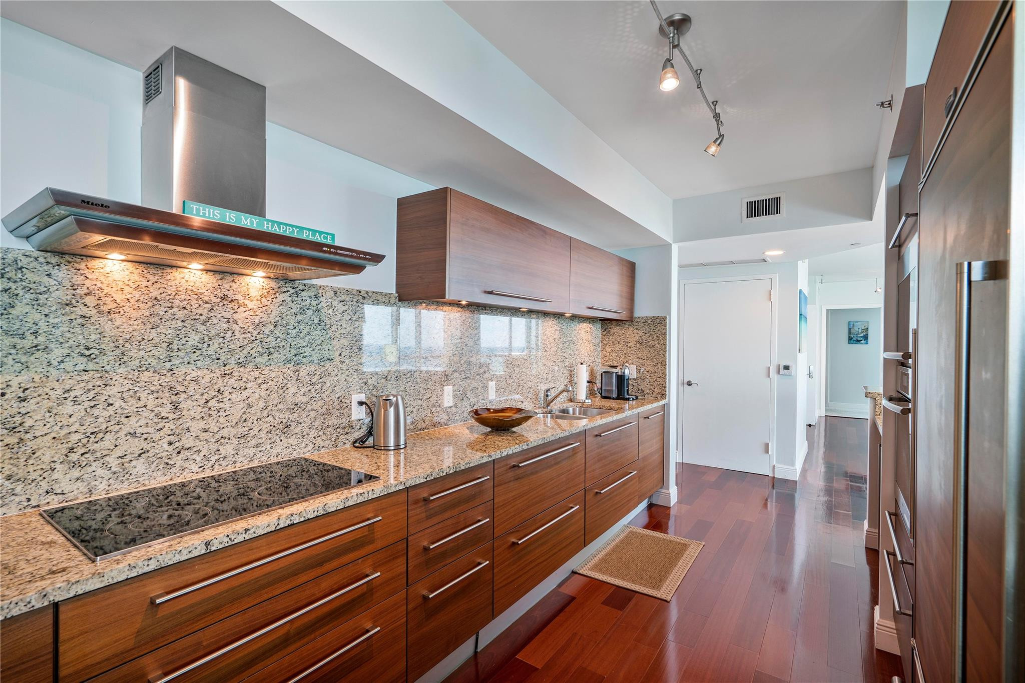 101 S Fort Lauderdale Beach Blvd: Unit 1207