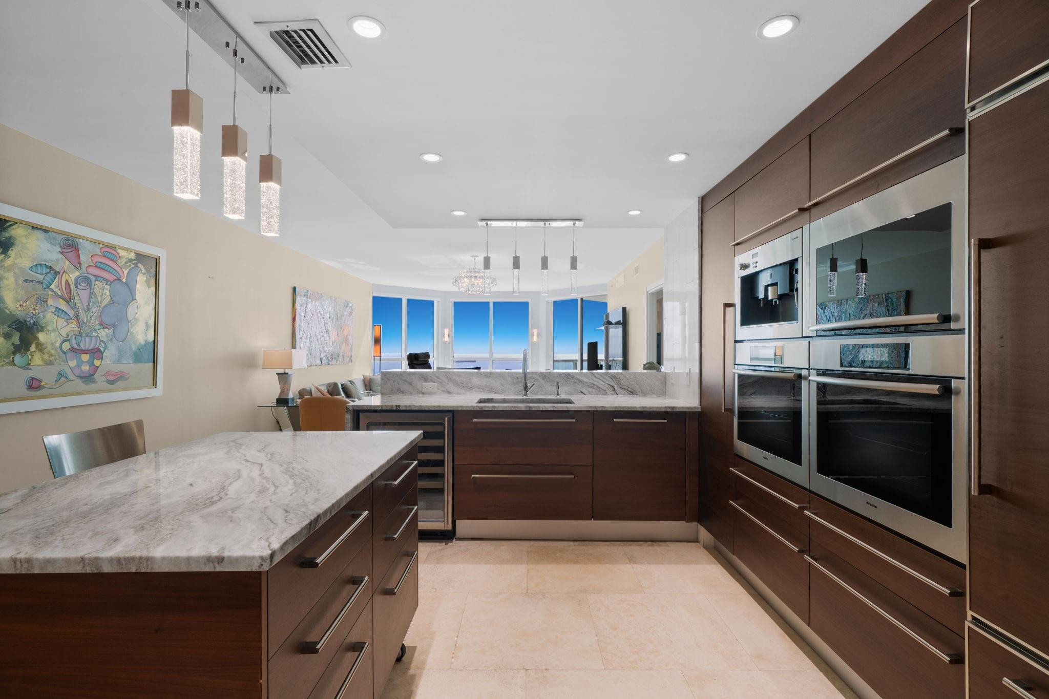 101 S Fort Lauderdale Beach Blvd: Unit 2402