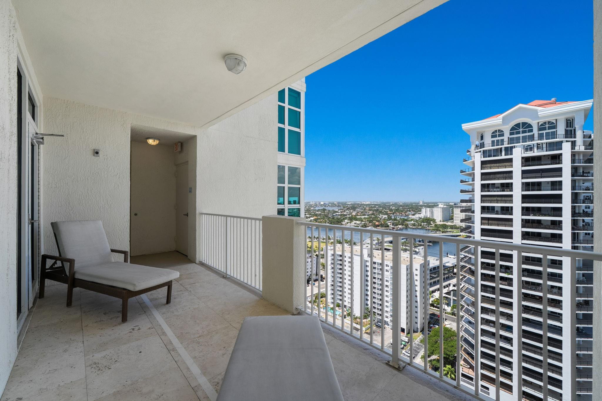 101 S Fort Lauderdale Beach Blvd: Unit 2402