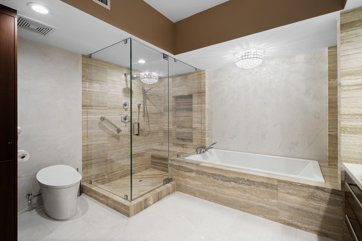 101 S Fort Lauderdale Beach Blvd: Unit 2402