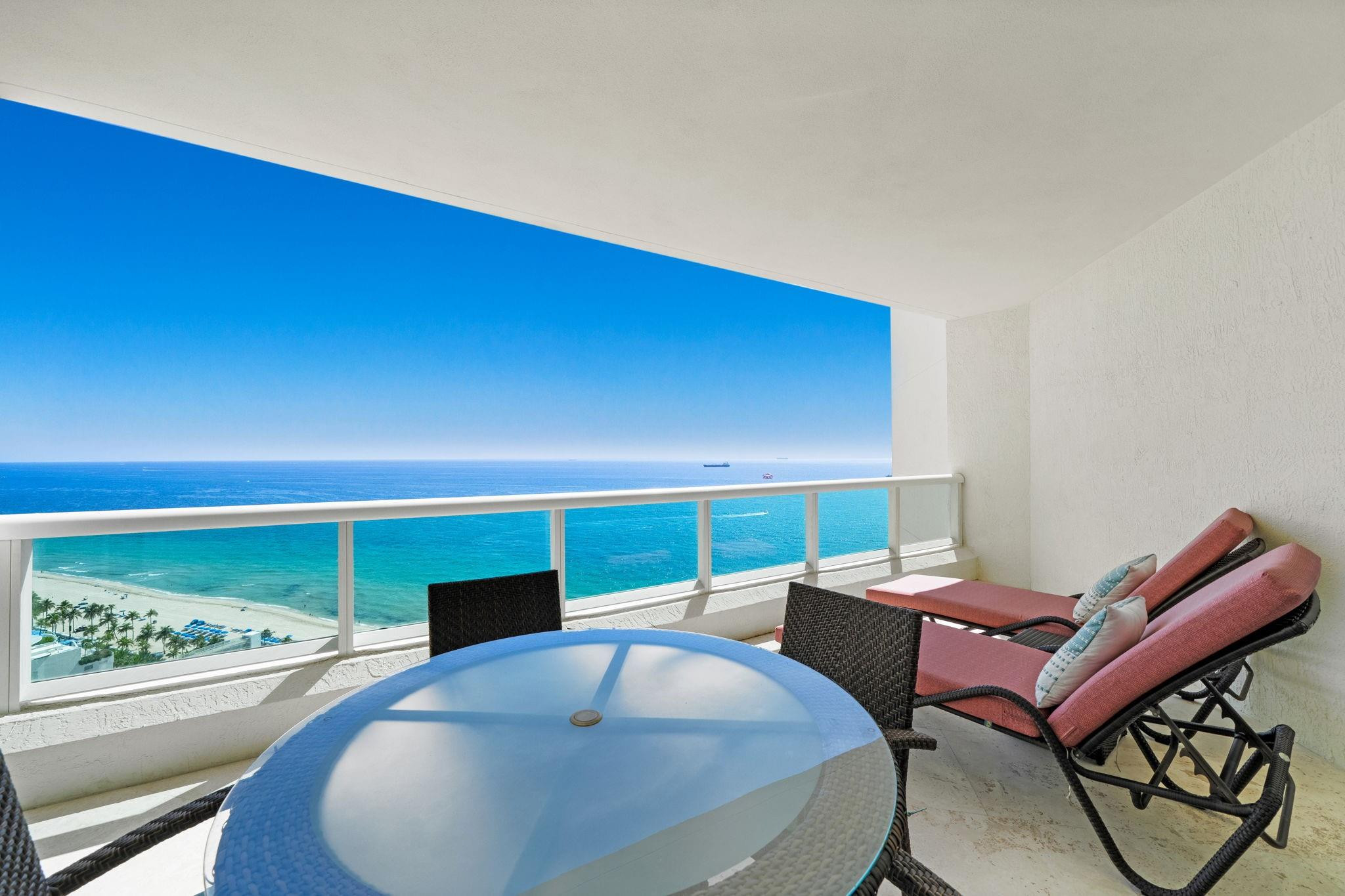 101 S Fort Lauderdale Beach Blvd: Unit 2402
