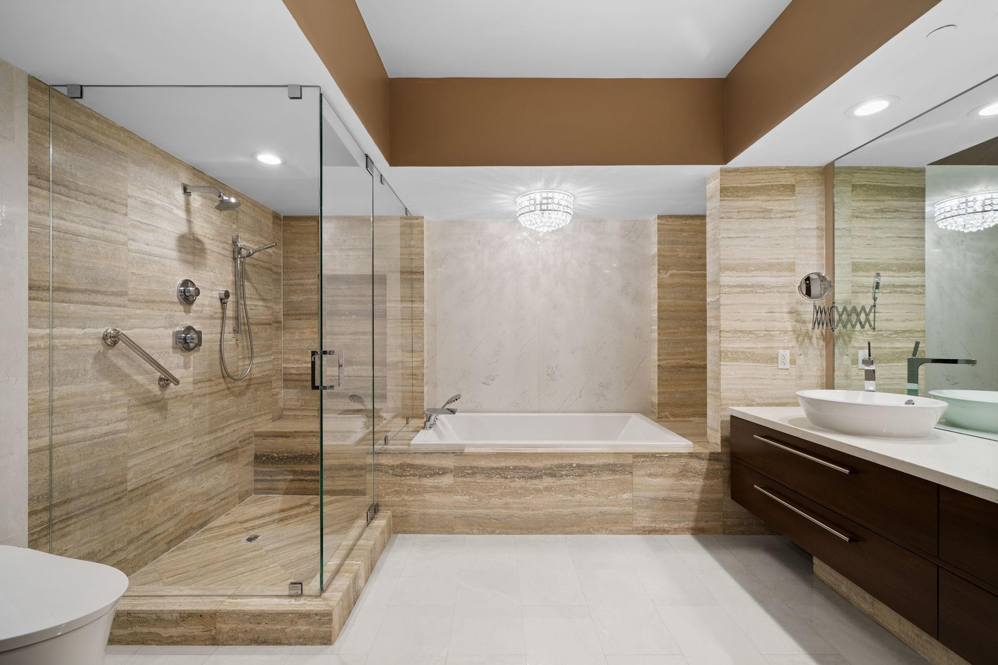 101 S Fort Lauderdale Beach Blvd: Unit 2402