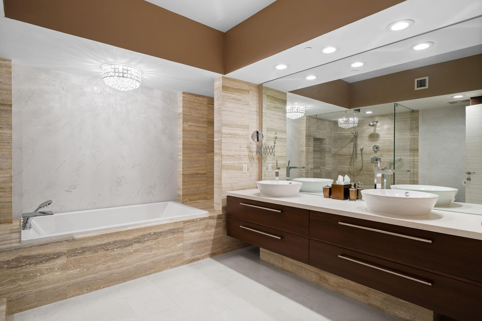 101 S Fort Lauderdale Beach Blvd: Unit 2402