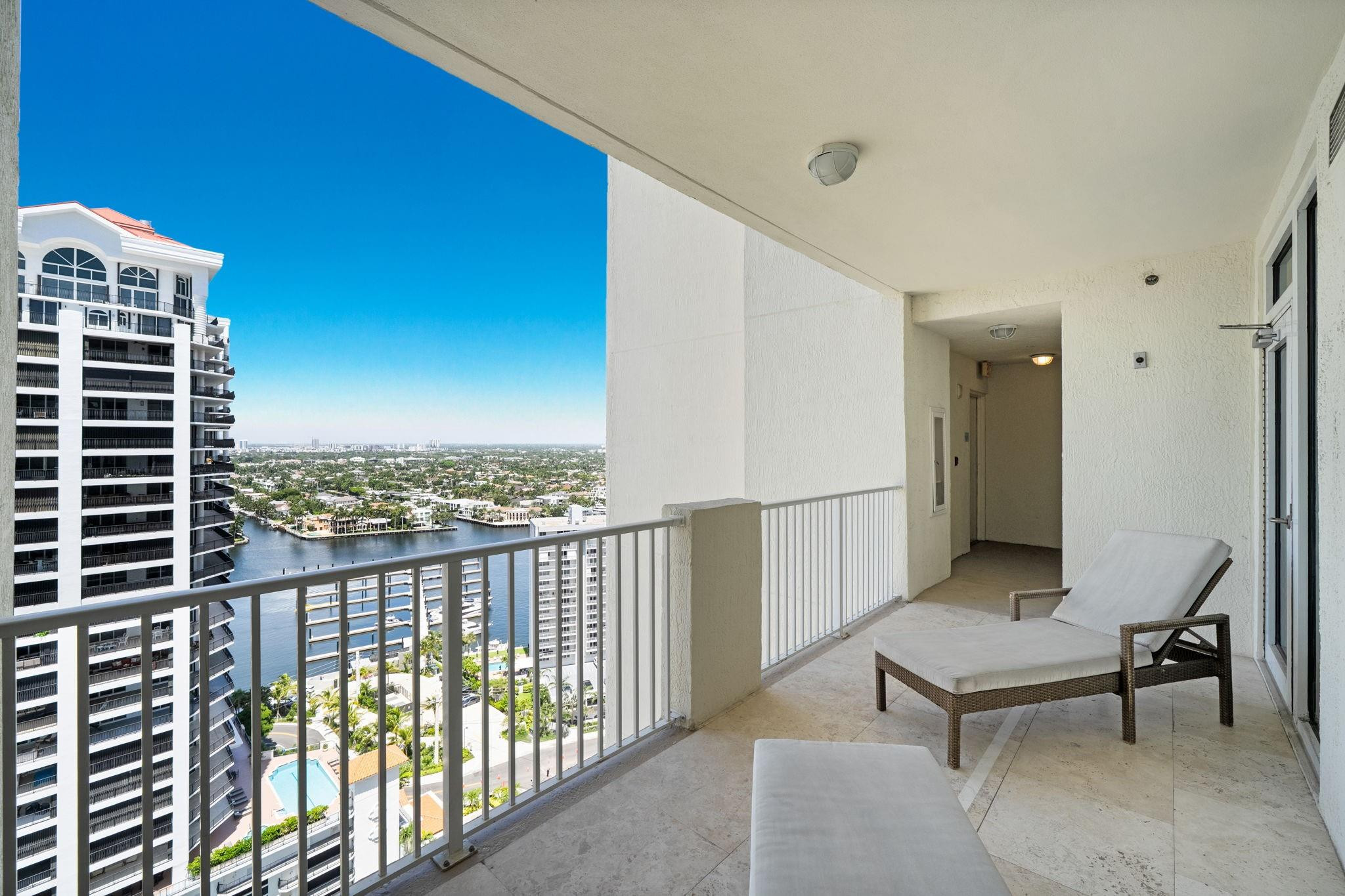 101 S Fort Lauderdale Beach Blvd: Unit 2402
