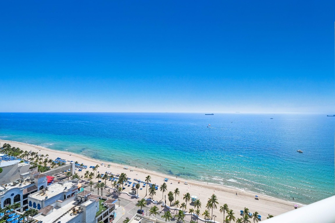 101 S Fort Lauderdale Beach Blvd: Unit 2402