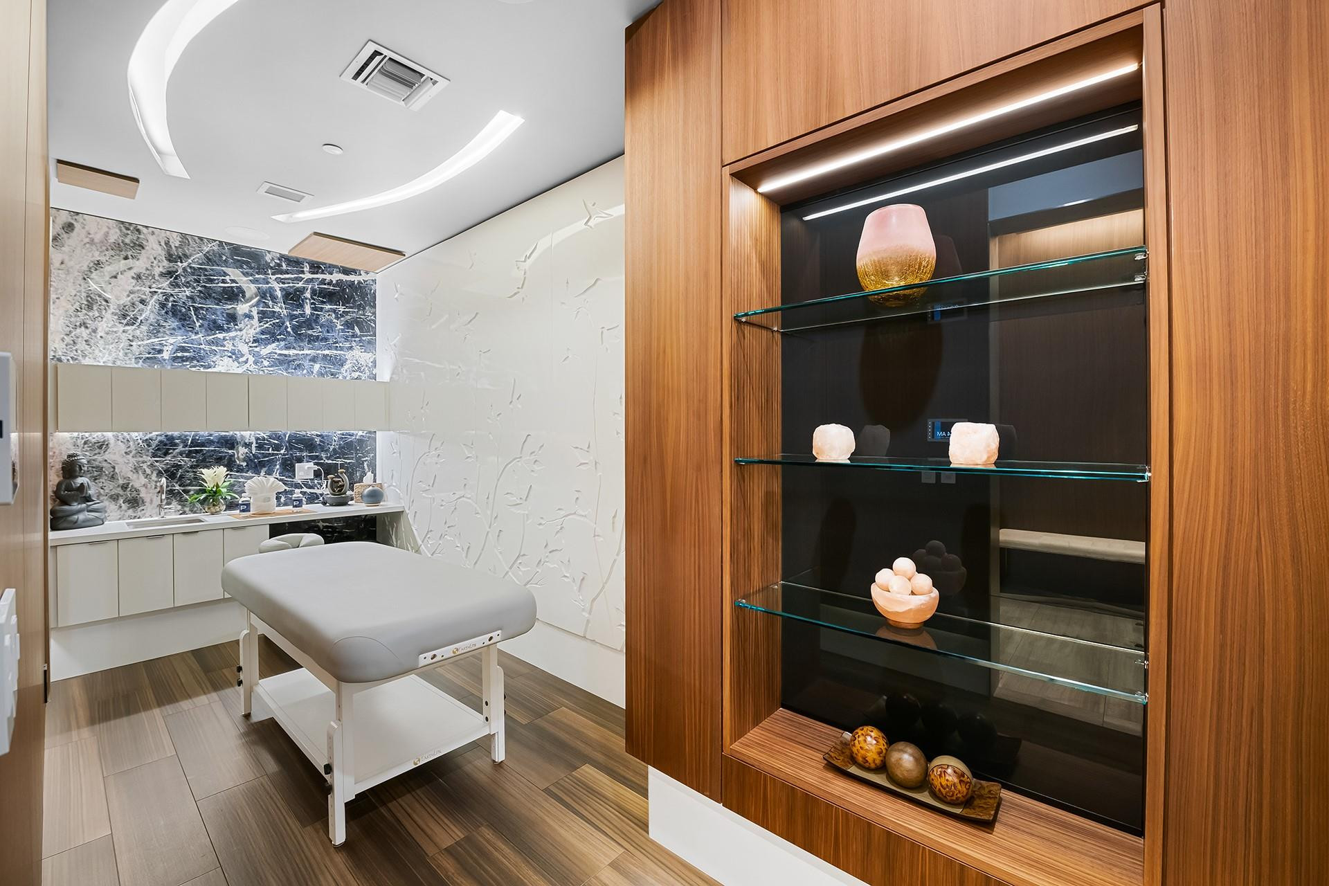 701 N Fort Lauderdale Beach Blvd: Unit 1205