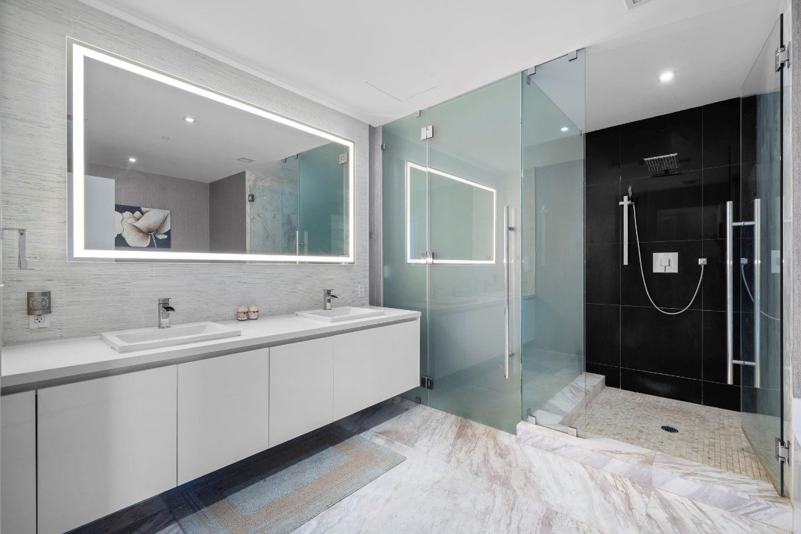 701 N Fort Lauderdale Beach Blvd: Unit 1205