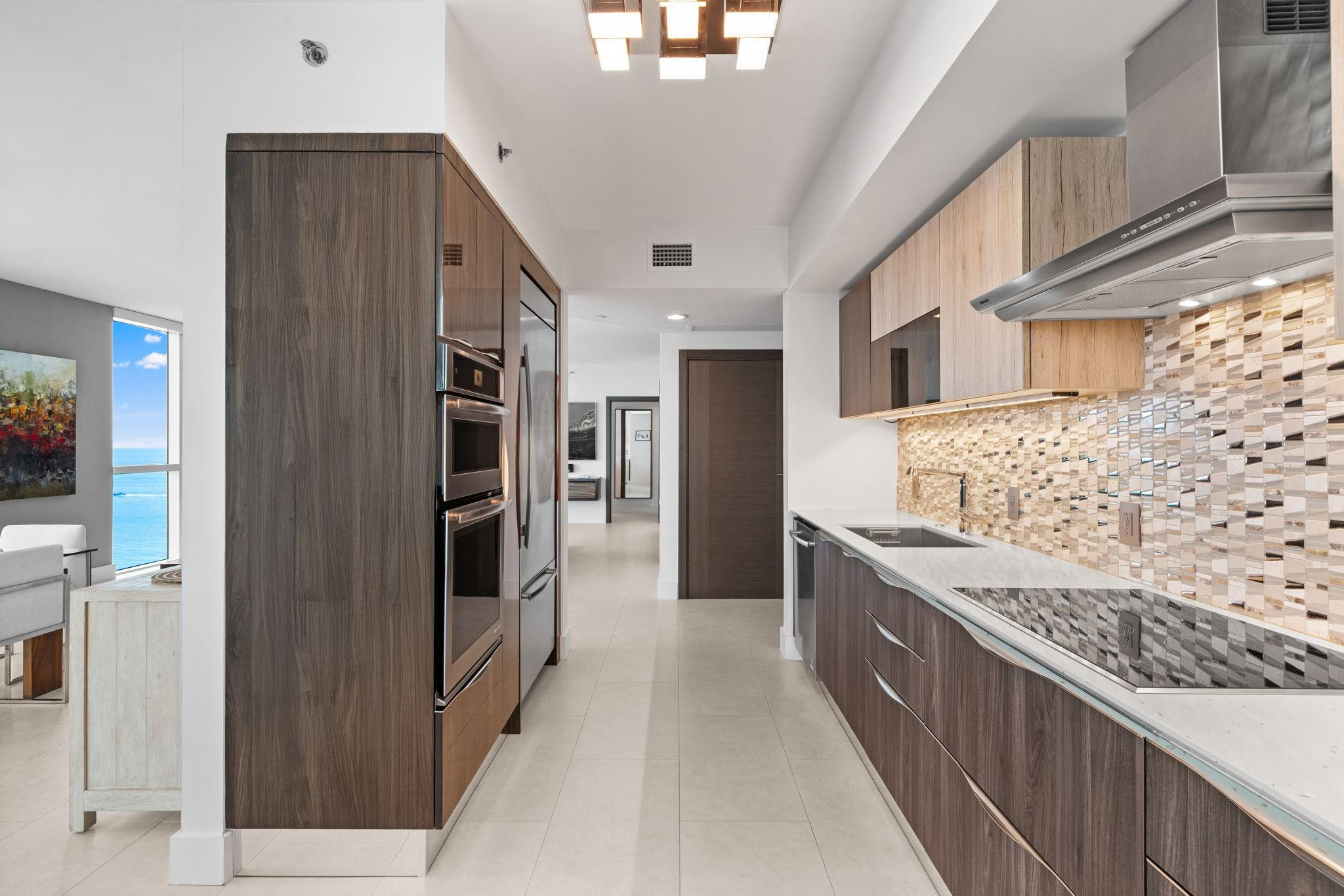 101 S Fort Lauderdale Beach Blvd: Unit 1806