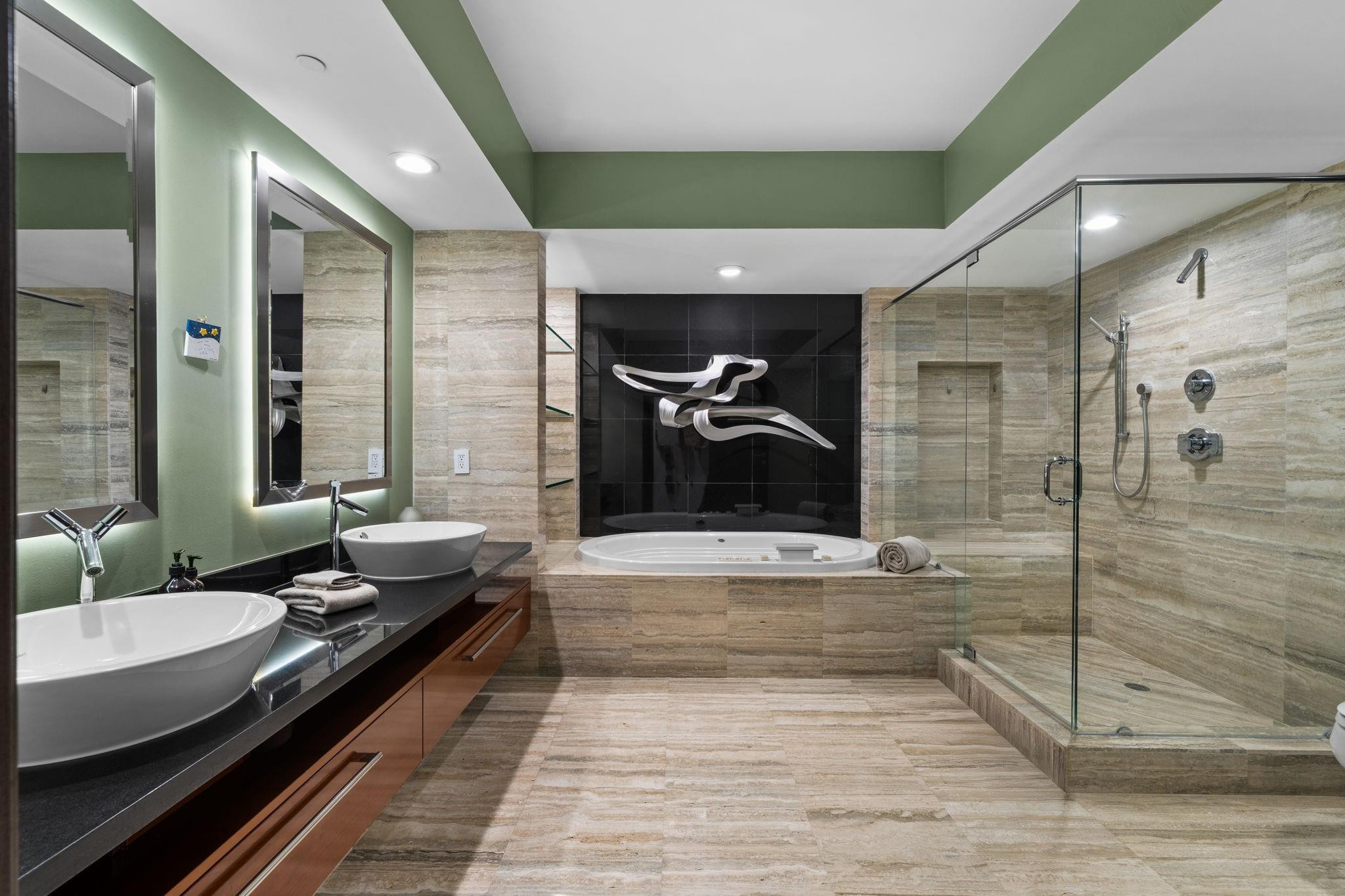 101 S Fort Lauderdale Beach Blvd: Unit 1806