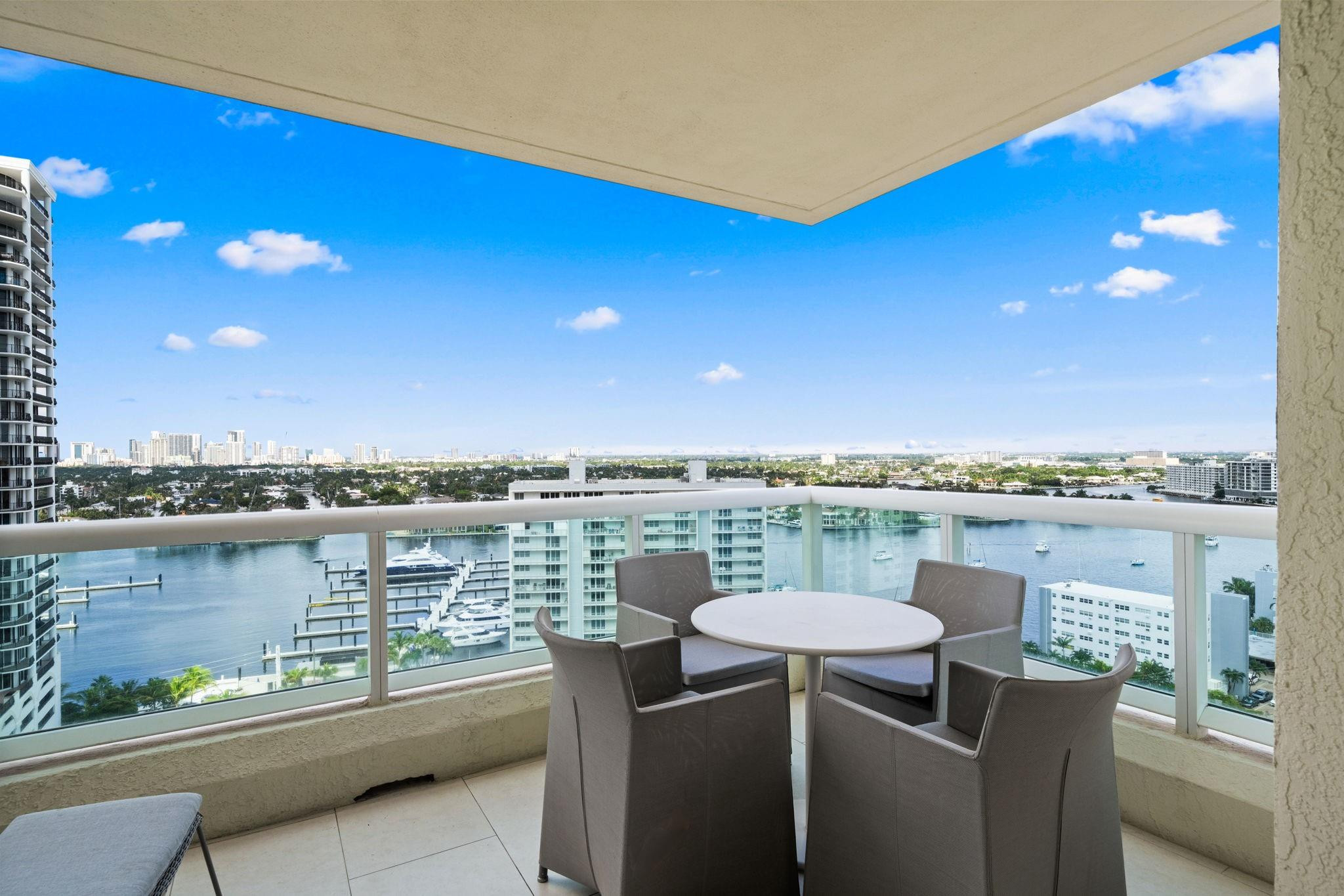 101 S Fort Lauderdale Beach Blvd: Unit 1806