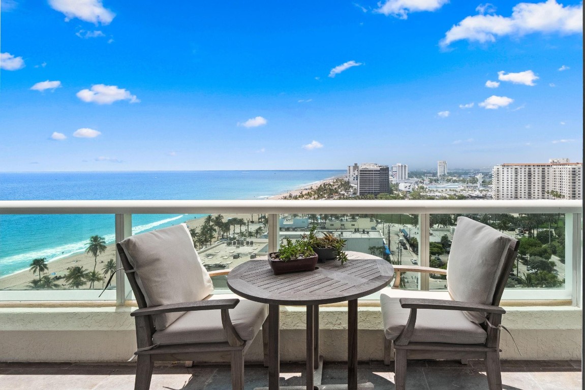 101 S Fort Lauderdale Beach Blvd: Unit 1501