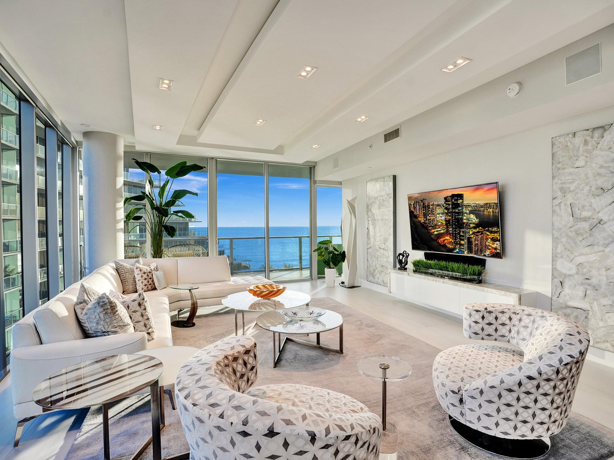 2200 N Ocean Boulevard S706