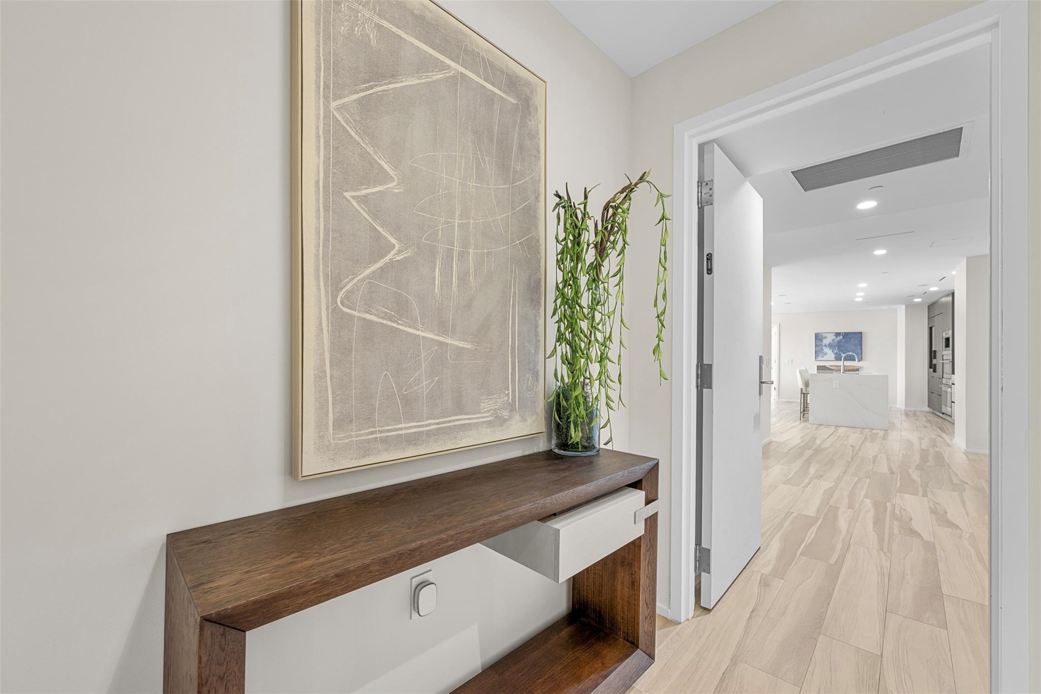 2200 N Ocean Blvd: Unit N403