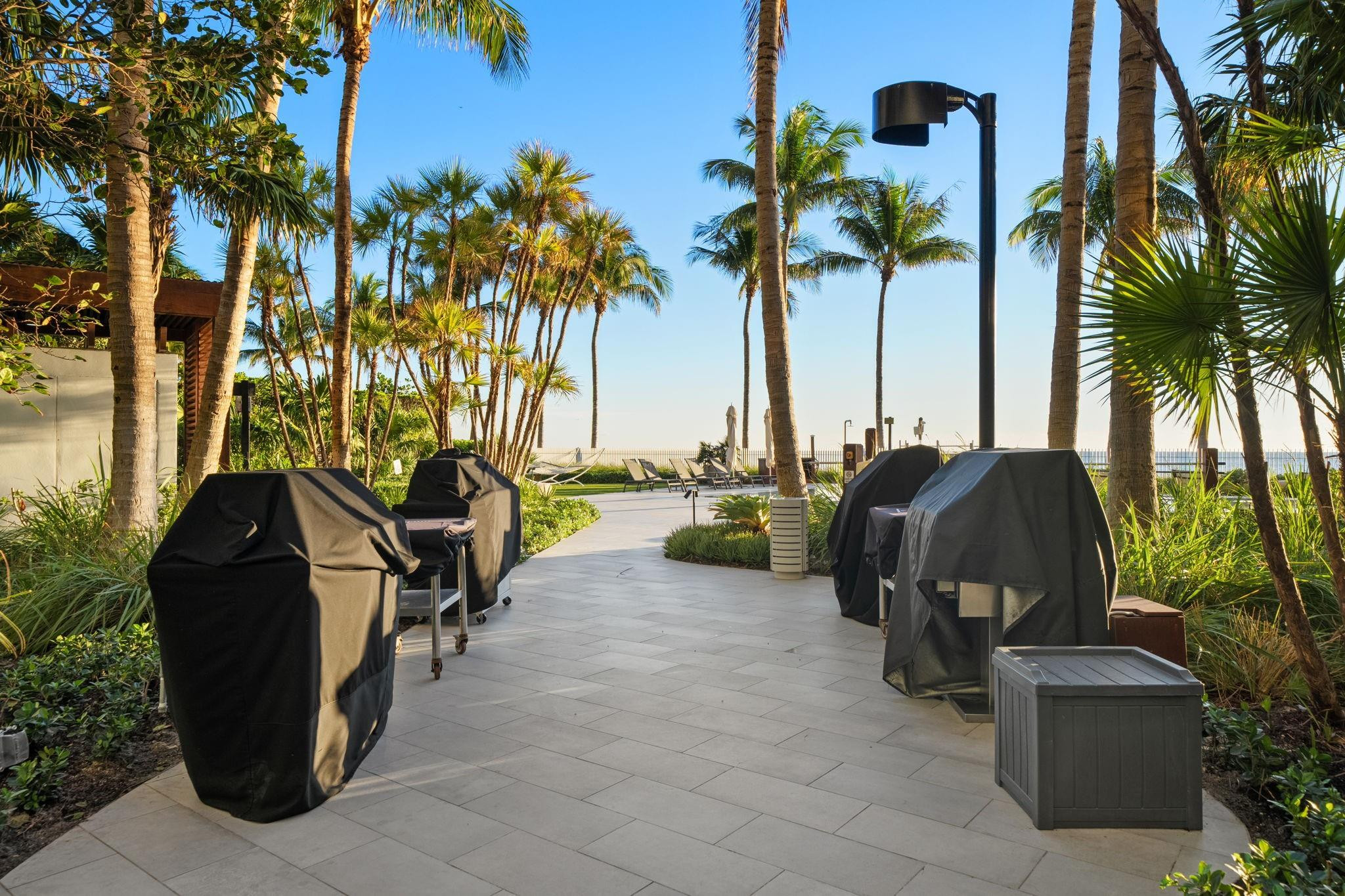 2200 N OCEAN BLVD: Unit N1003