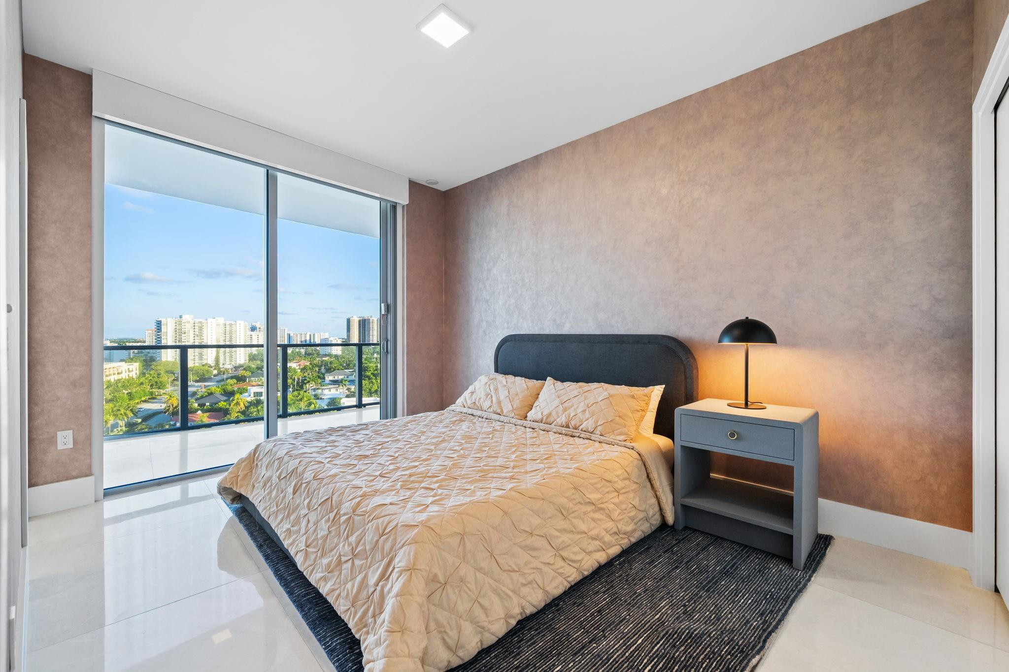 2200 N OCEAN BLVD: Unit N1003