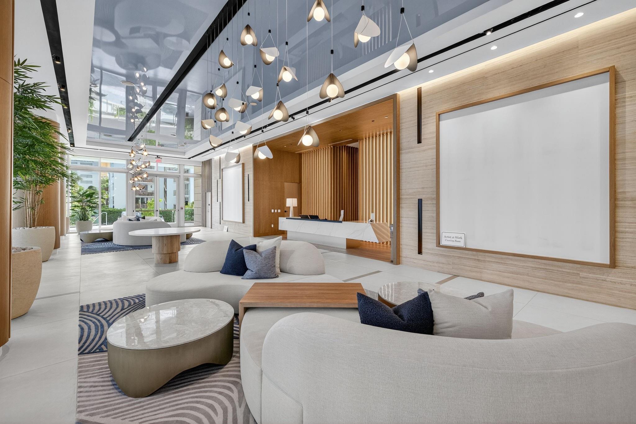 153 N Seabreeze blv 1004-S