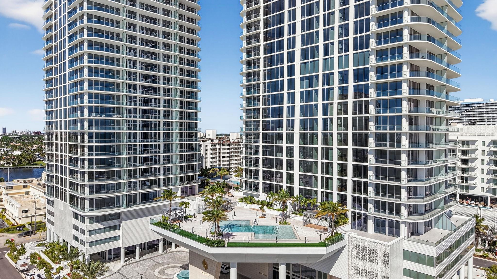 153 N Seabreeze blv 1004-S