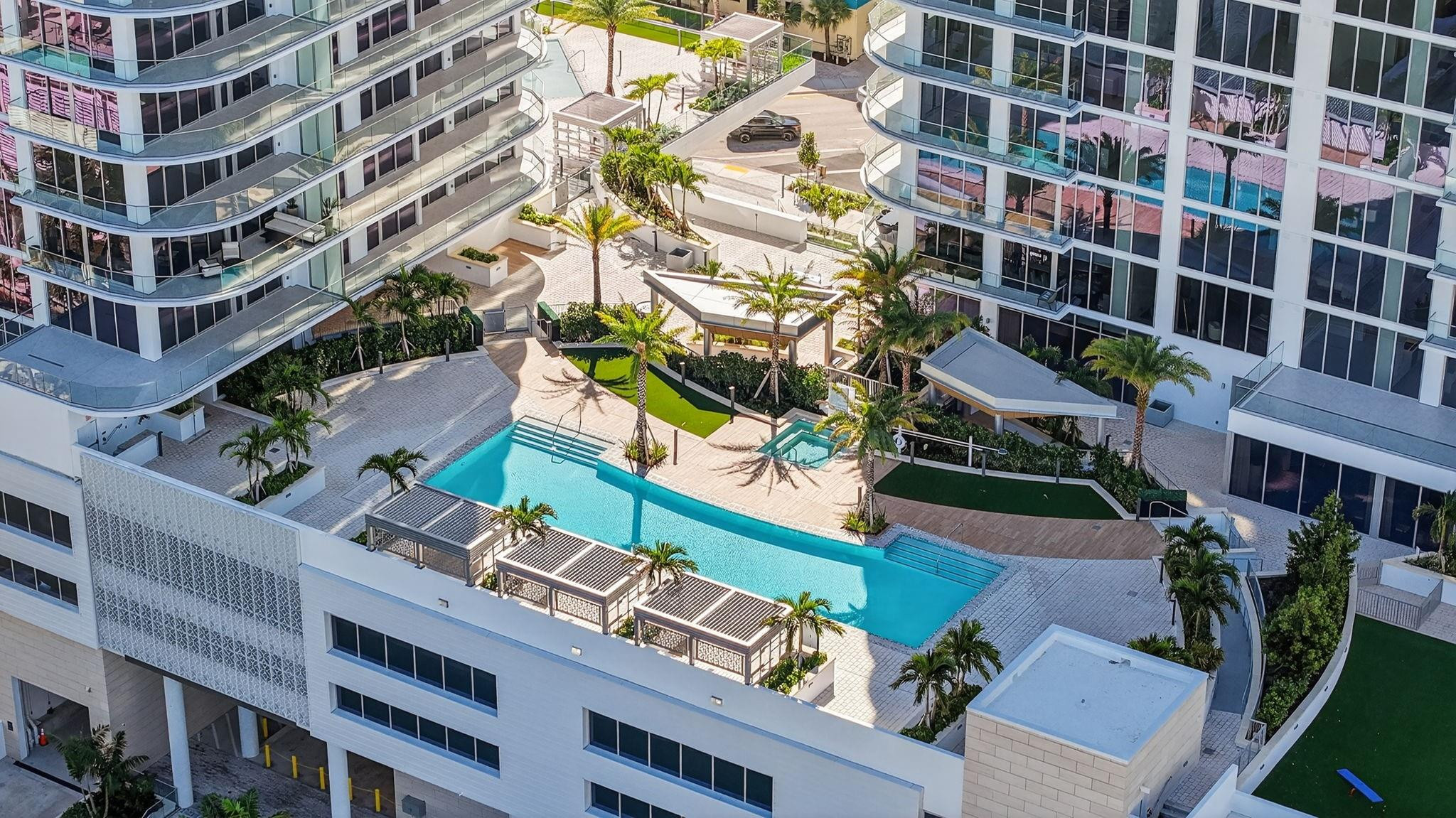 153 N Seabreeze blv 1004-S