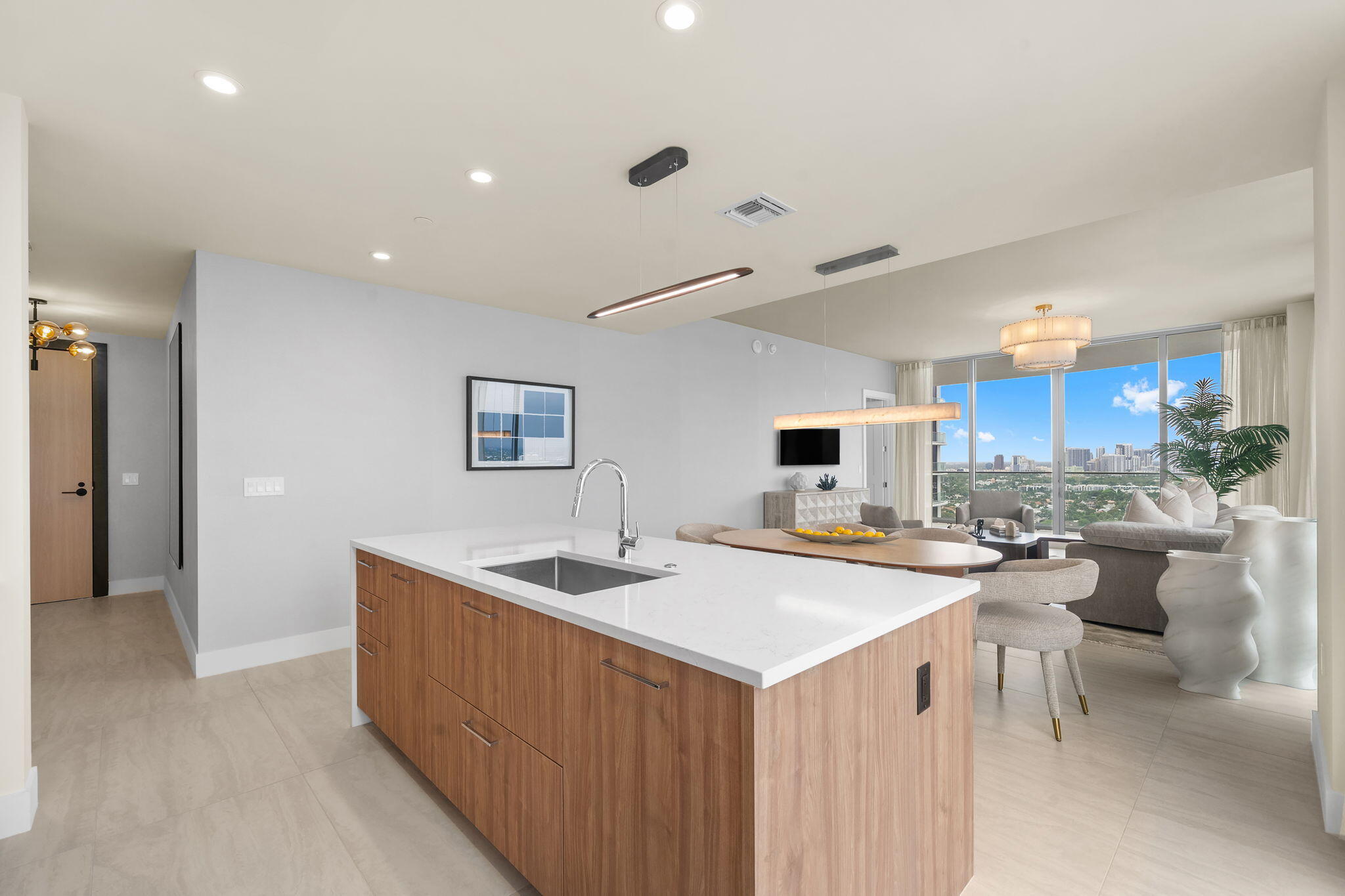 151 N Seabreeze Blvd 2503-E