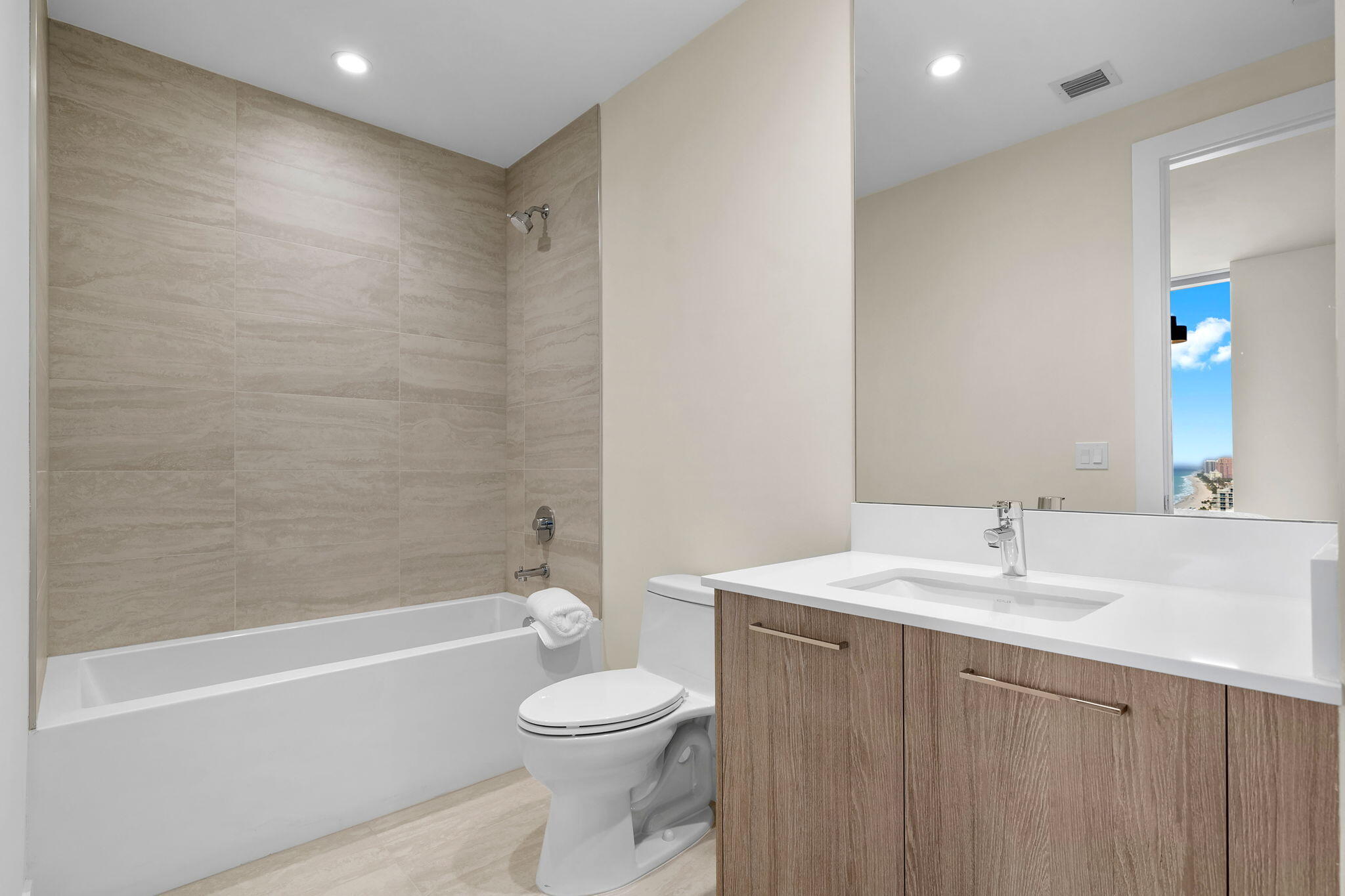 151 N Seabreeze Blvd 2503-E