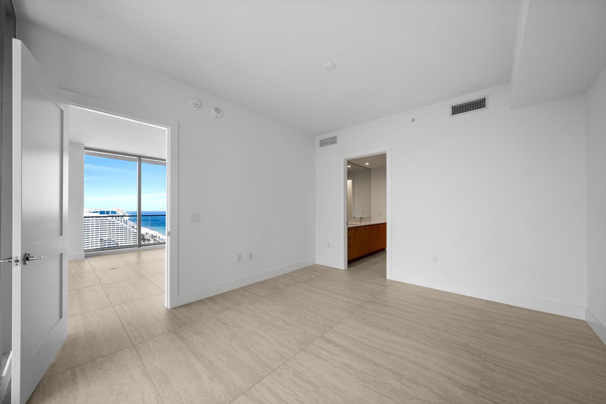 151 N Seabreeze Blvd 2503-E