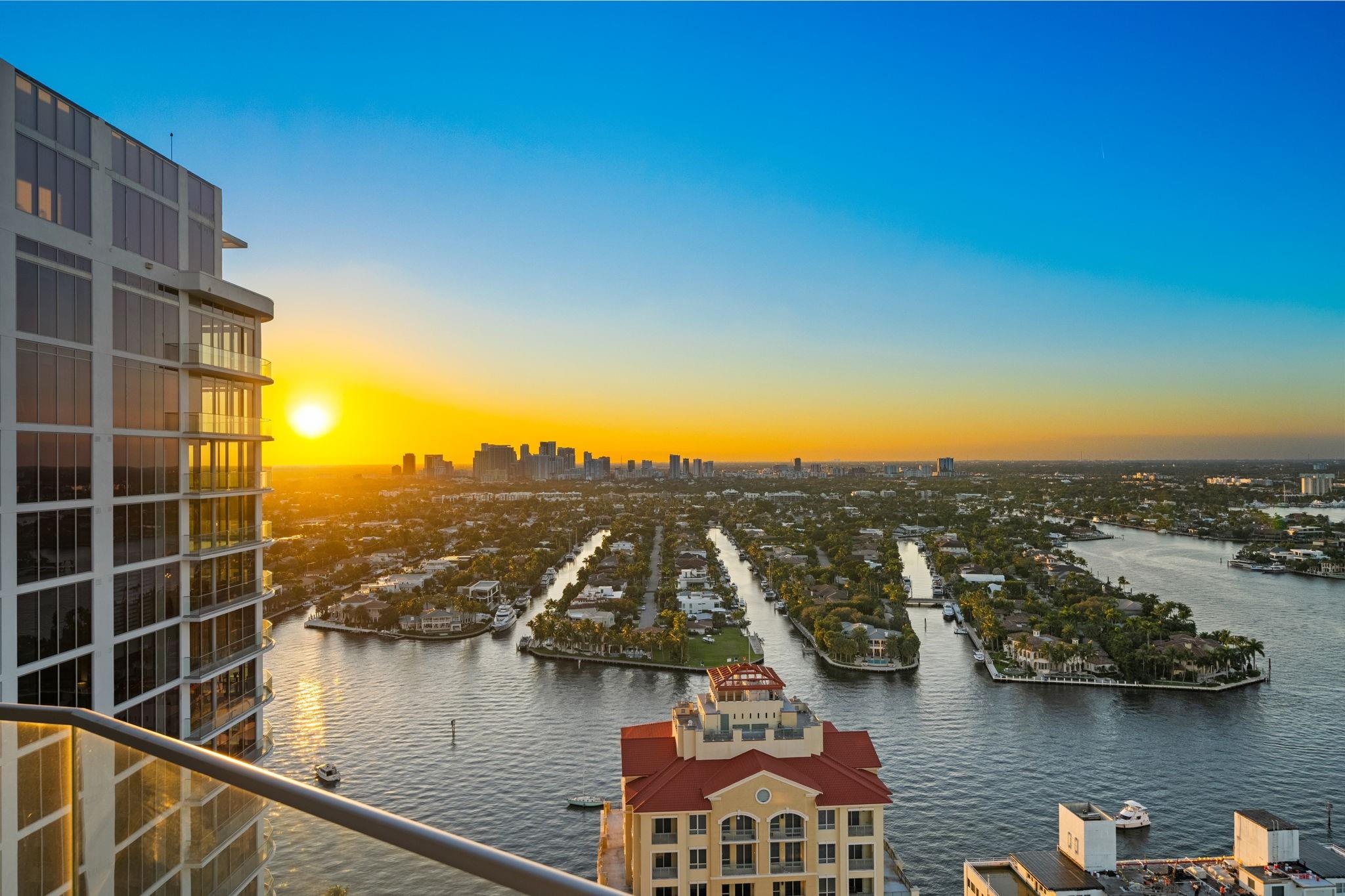 151 N Seabreeze Blvd 2503-E