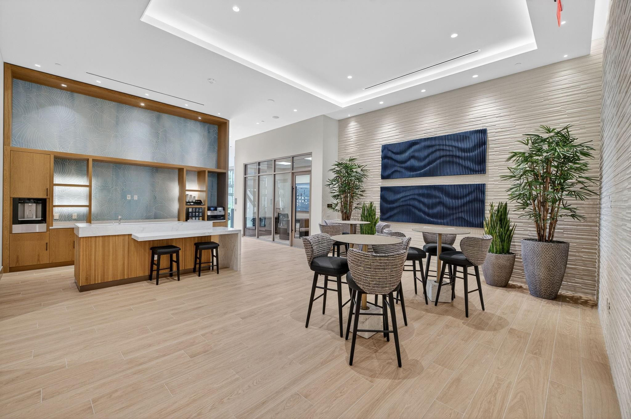 151 N Seabreeze Blvd 2503-E