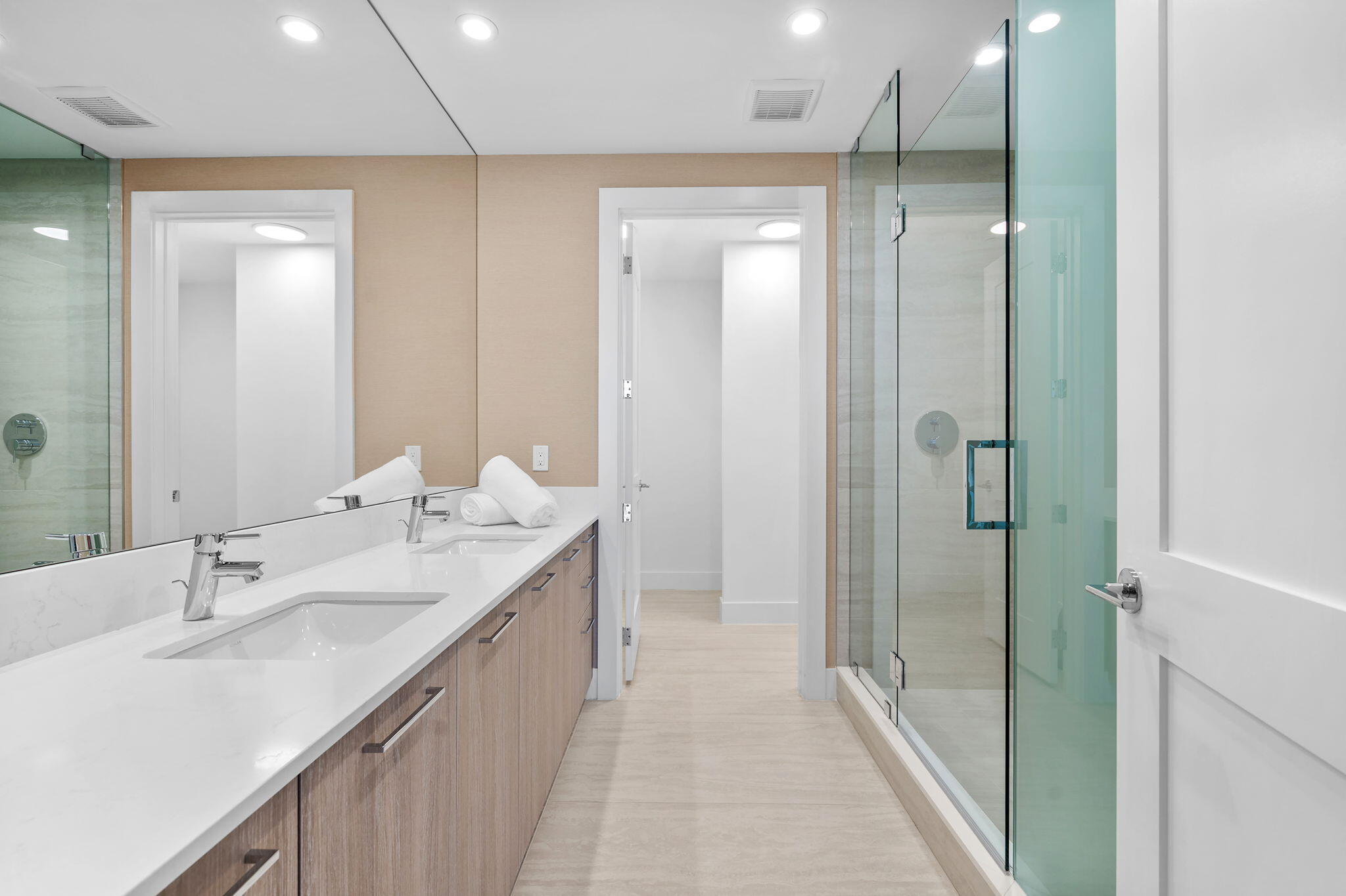 151 N Seabreeze Blvd 2503-E