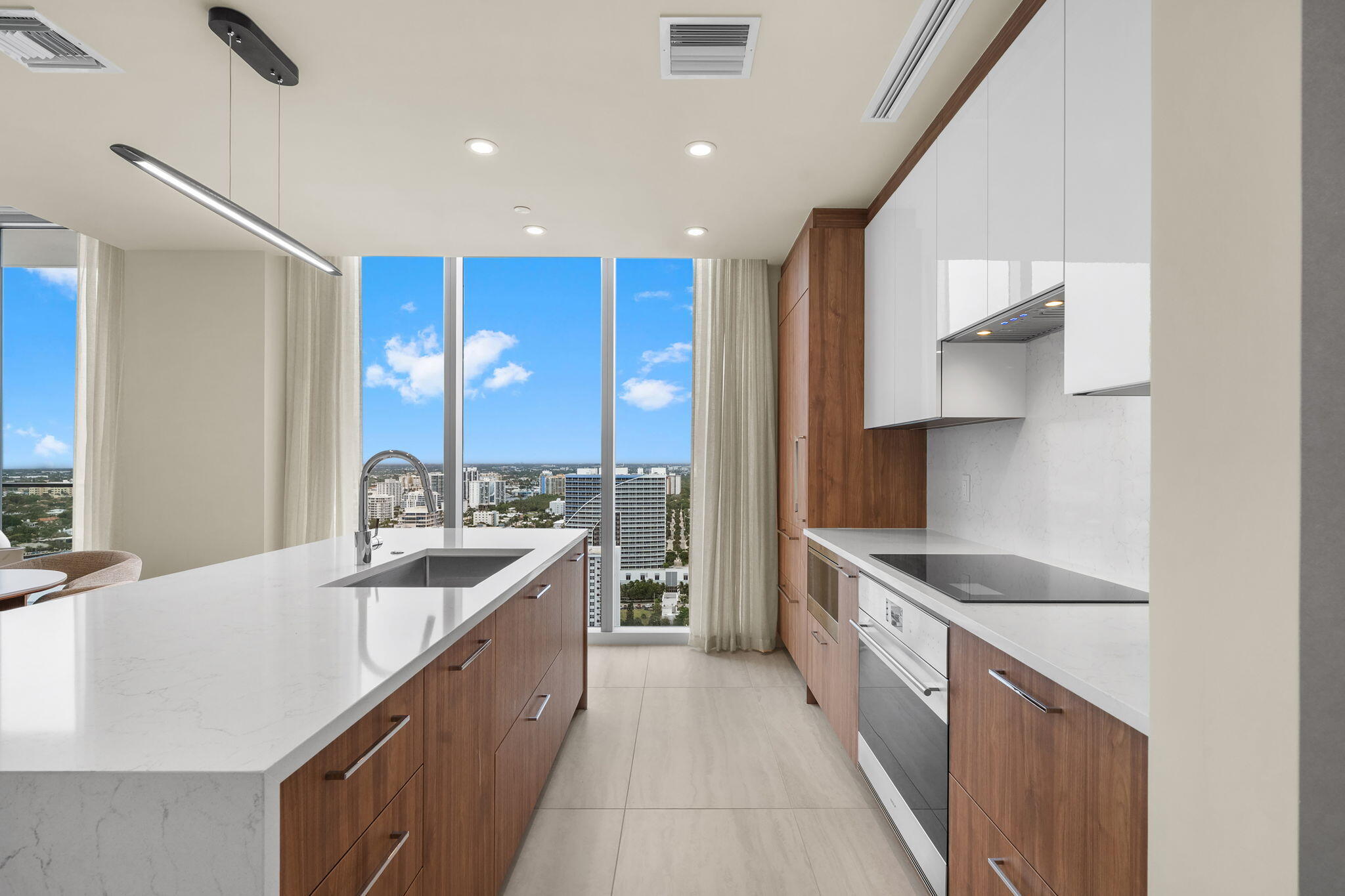 151 N Seabreeze Blvd 2503-E