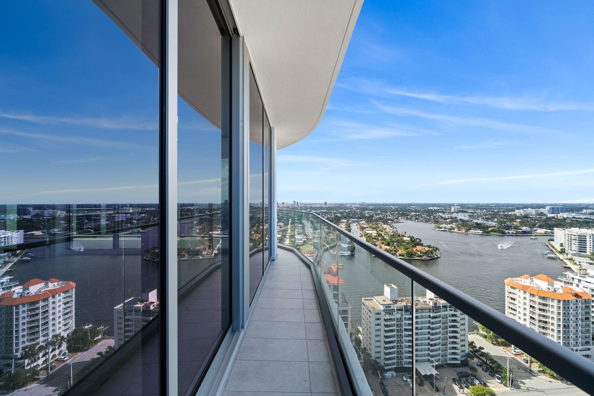 151 N Seabreeze Blvd 2503-E