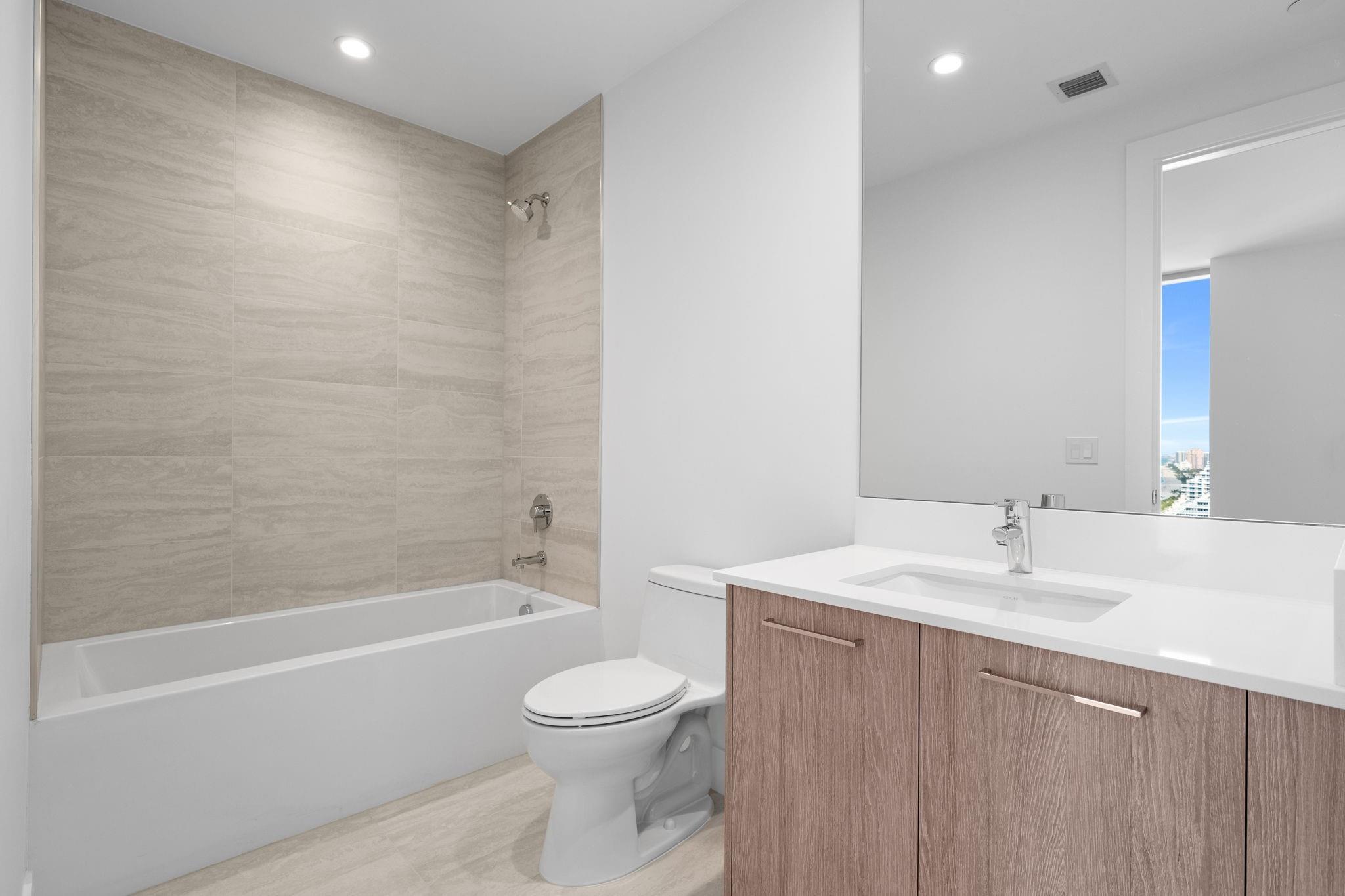 151 N Seabreeze Blvd 2503-E