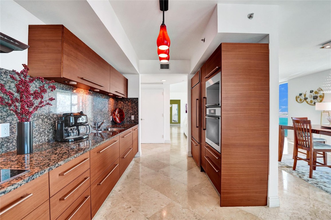 101 S Fort Lauderdale Beach Boulevard 2207, Fort Lauderdale Unit: 2207