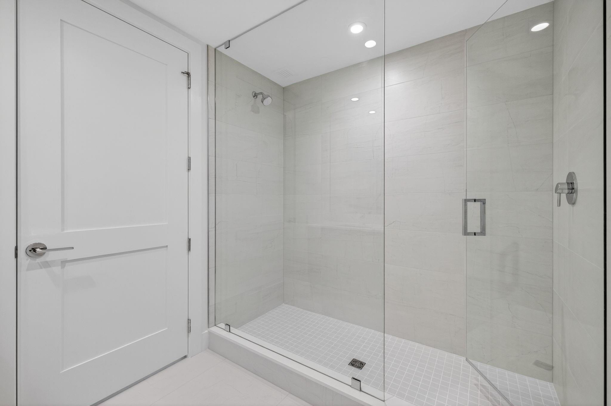 153 N Seabreeze blvd 901-S