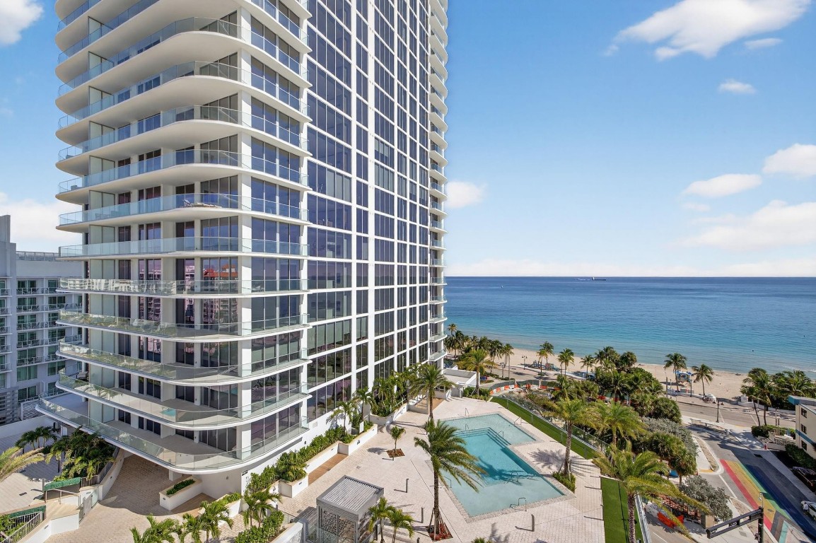 153 N Seabreeze blvd 901-S