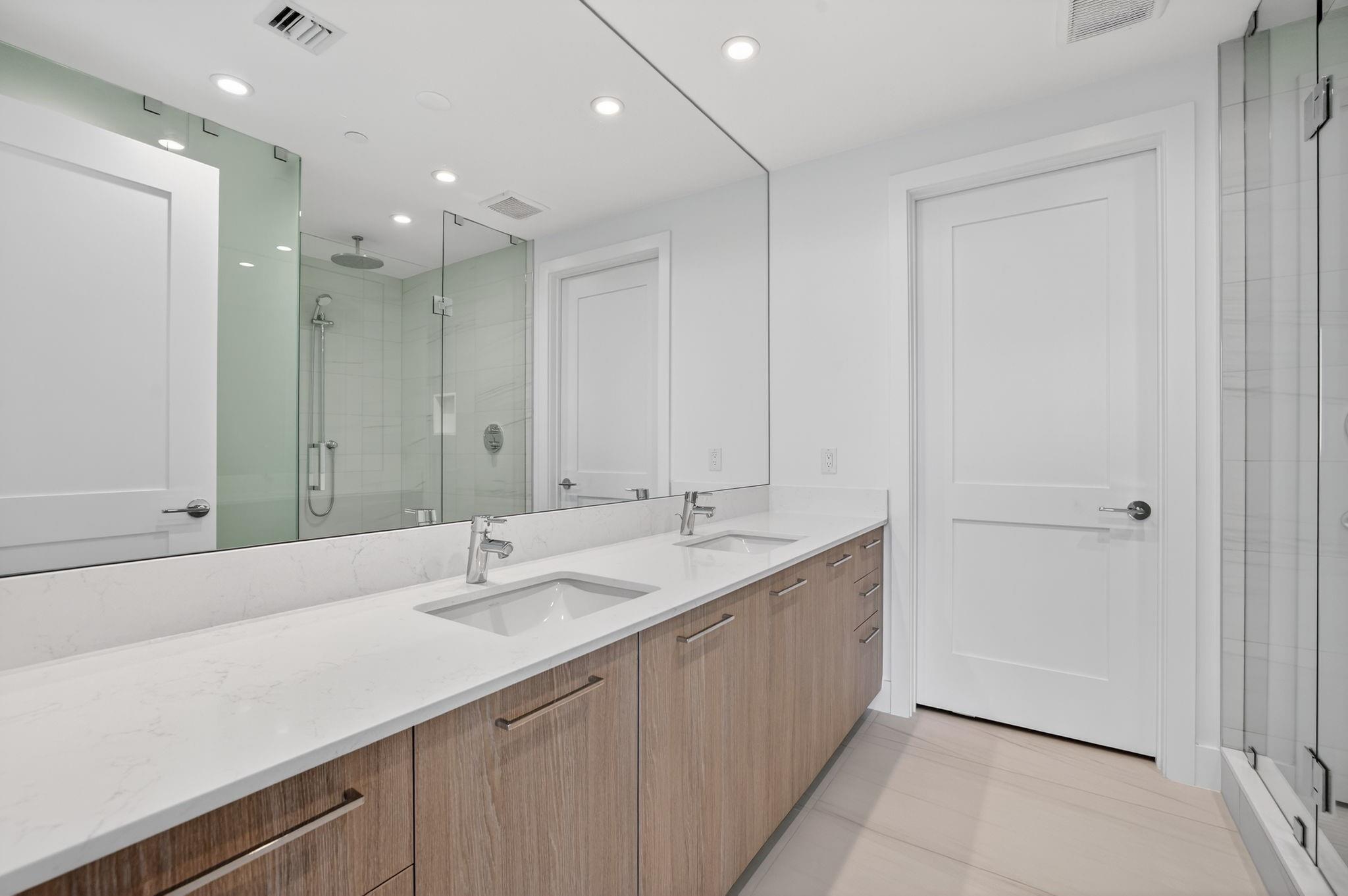 151 N Seabreeze Blvd 1803-E