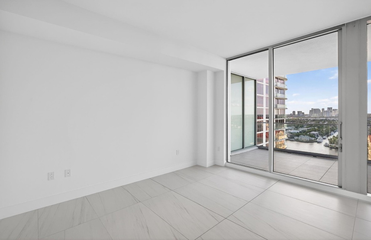 151 N Seabreeze Blvd 1803-E