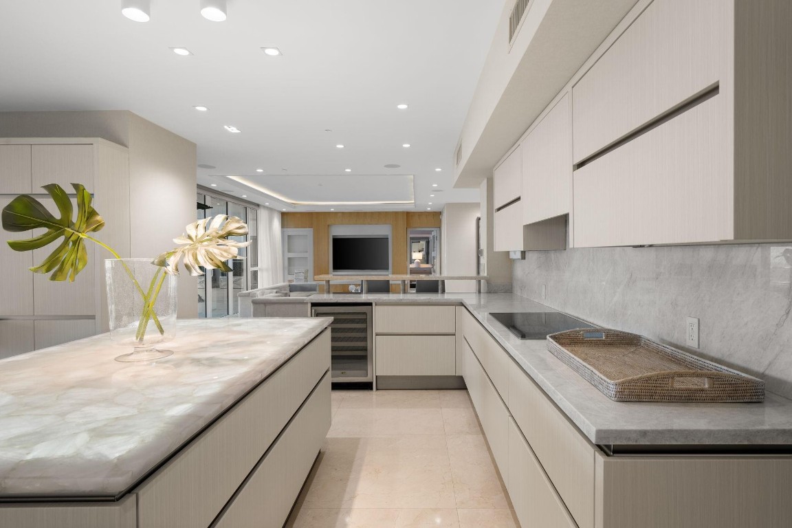 101 S Fort Lauderdale Beach Blvd PH 2703