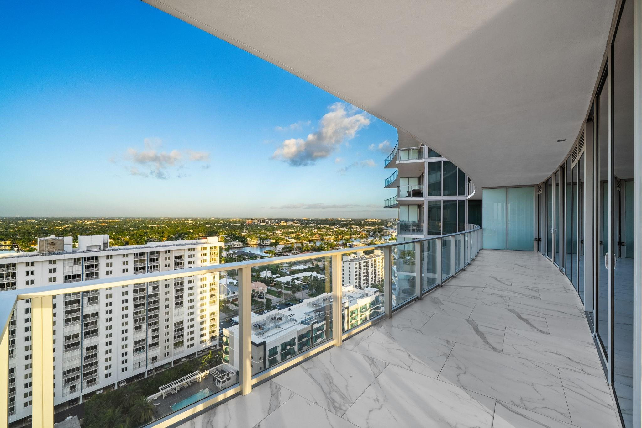 2200 N Ocean Blvd S1801