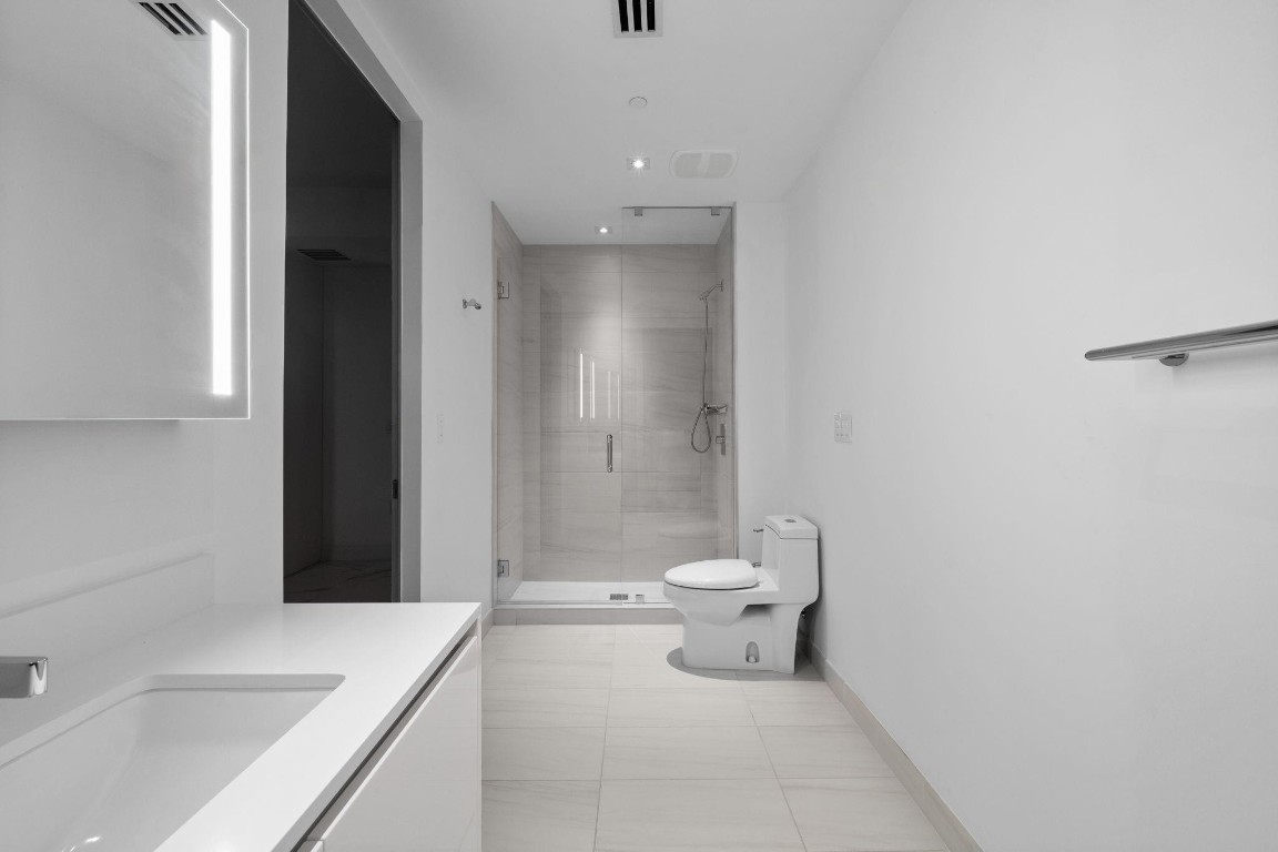 2200 N Ocean Blvd S1801