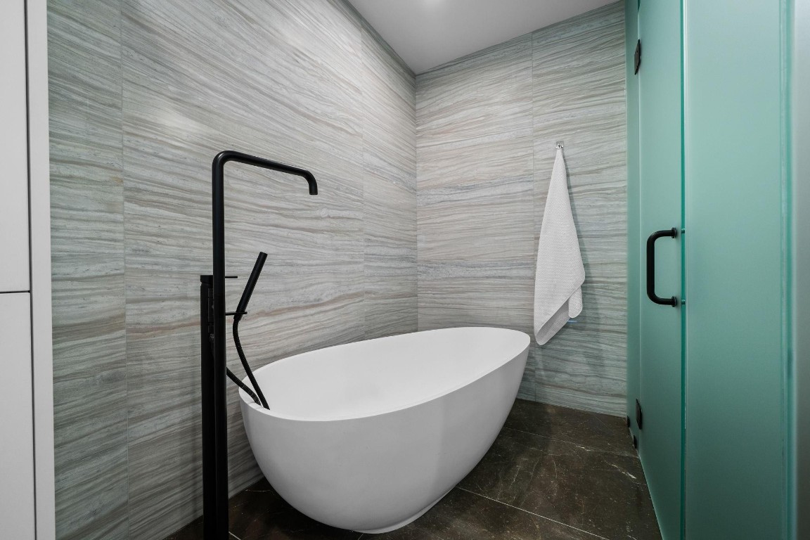 2200 N Ocean Blvd S1801