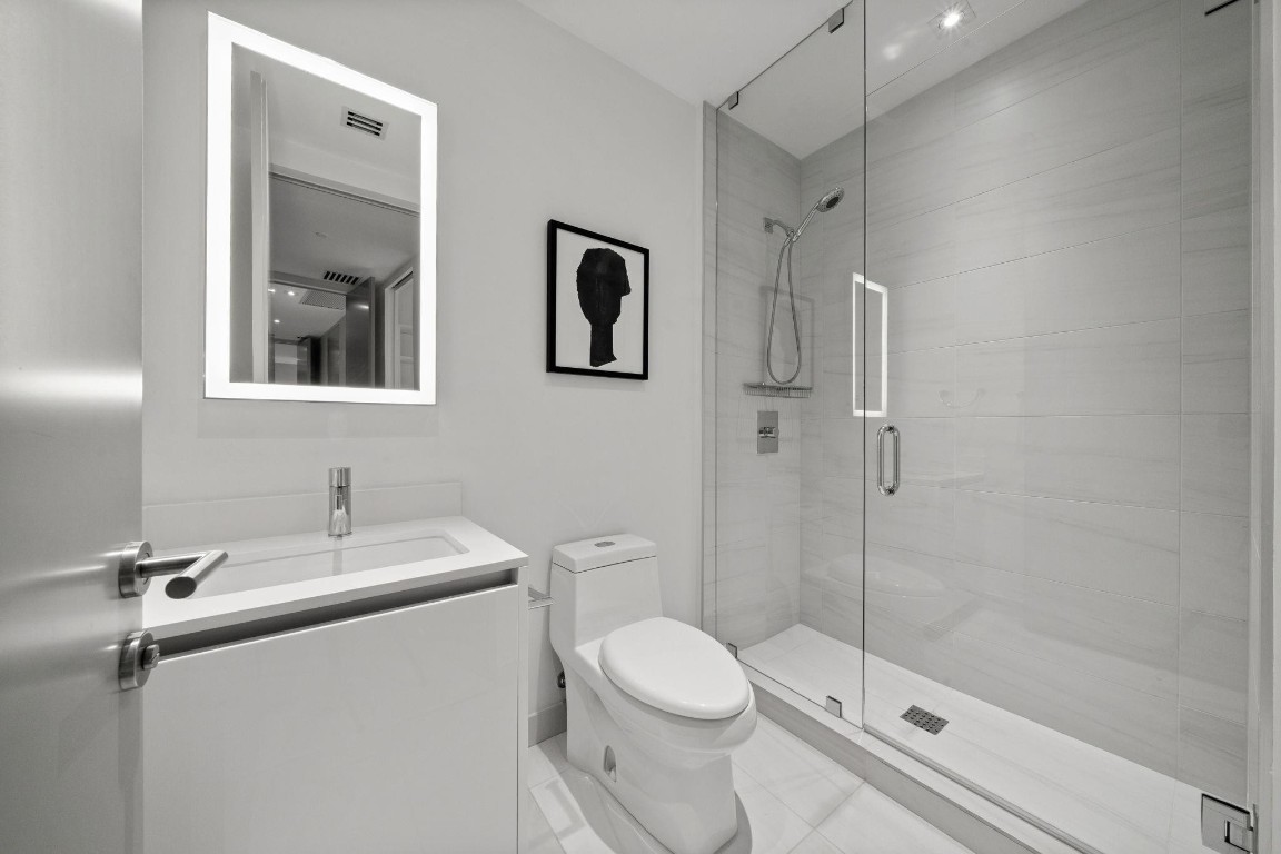 2200 N Ocean Blvd S1801