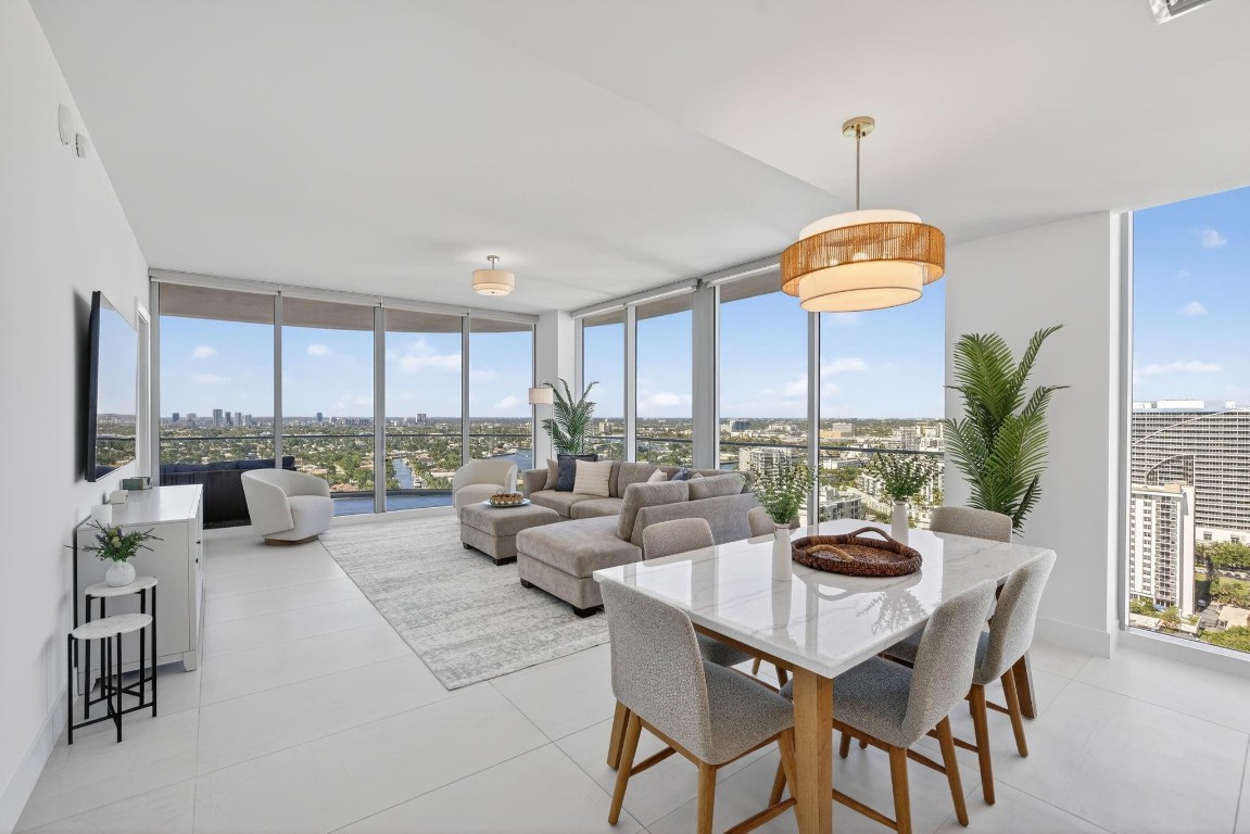 151 N Seabreeze Boulevard 2103-E