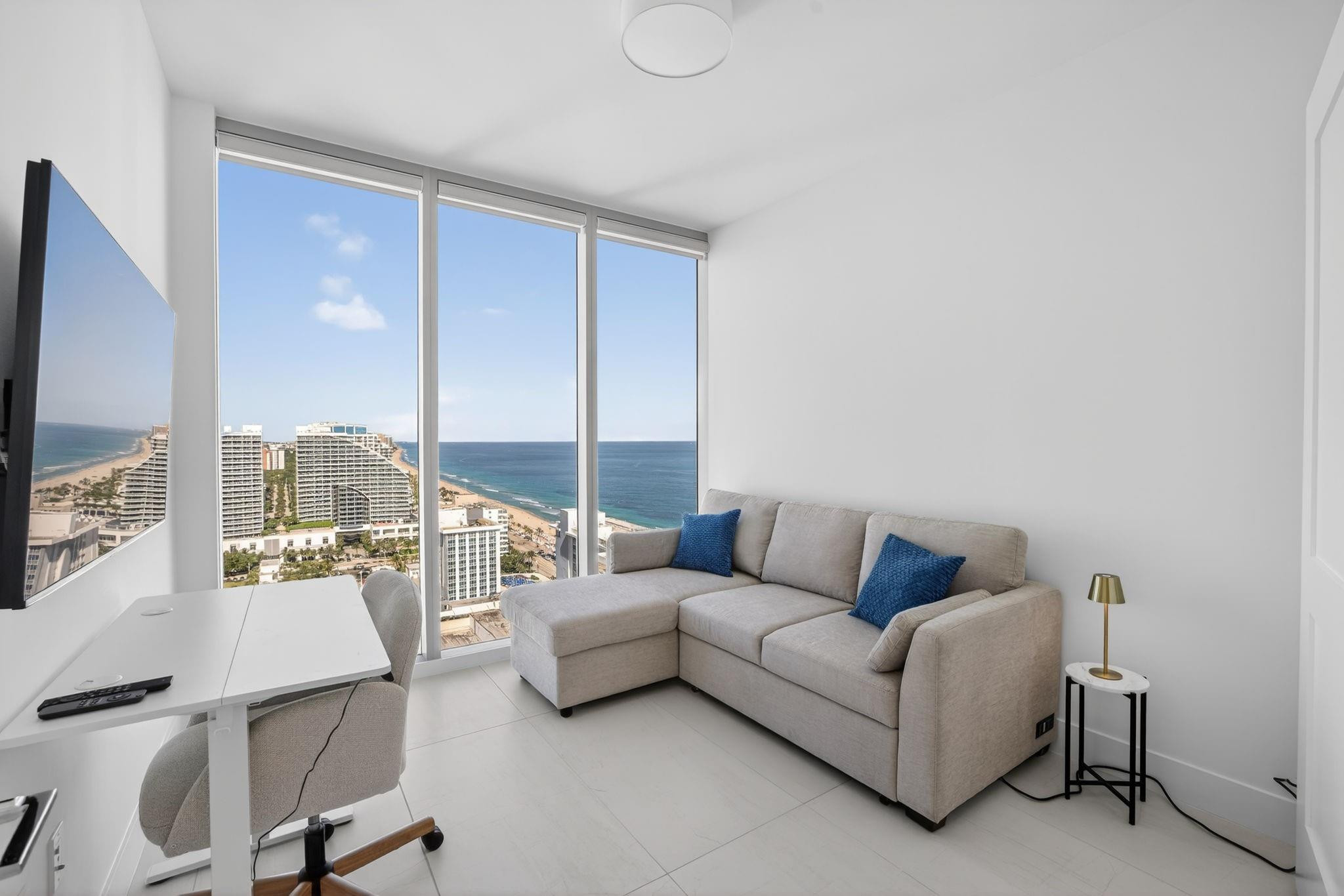 151 N Seabreeze Boulevard 2103-E