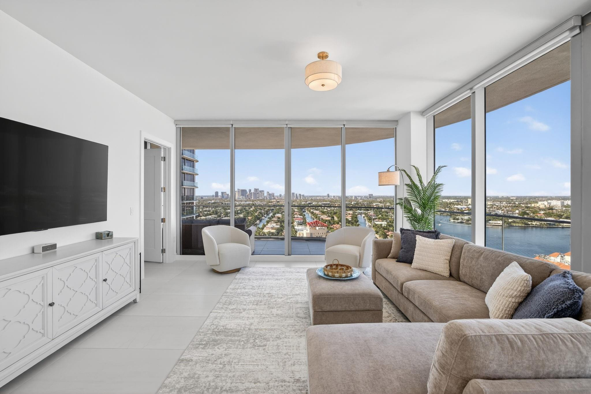 151 N Seabreeze Boulevard 2103-E