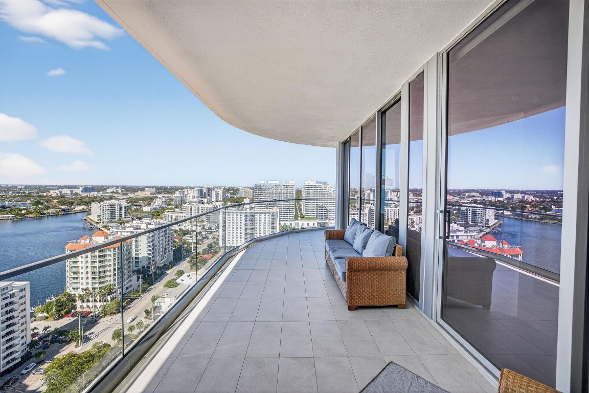 151 N Seabreeze Boulevard 2103-E