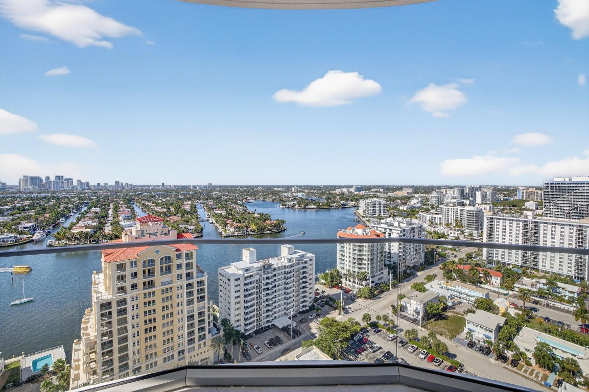 151 N Seabreeze Boulevard 2103-E